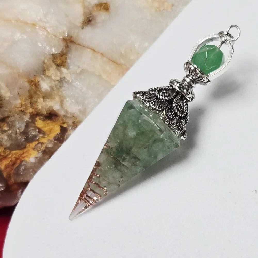 Green Aventurine Pendulum Crystal Reiki Dowsing Divination Meditation Pendant